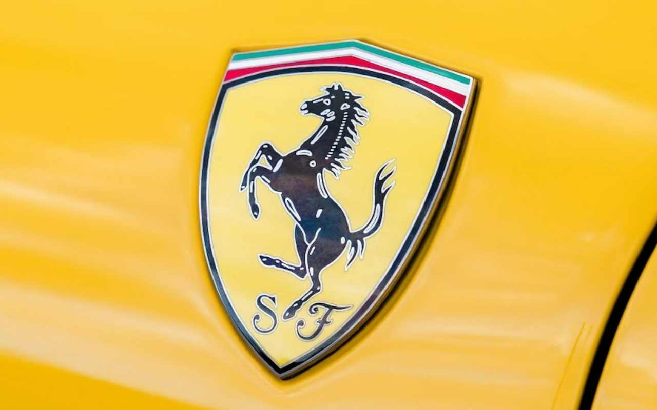 Ferrari (AdobeStock)