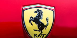 Ferrari (AdobeStock)