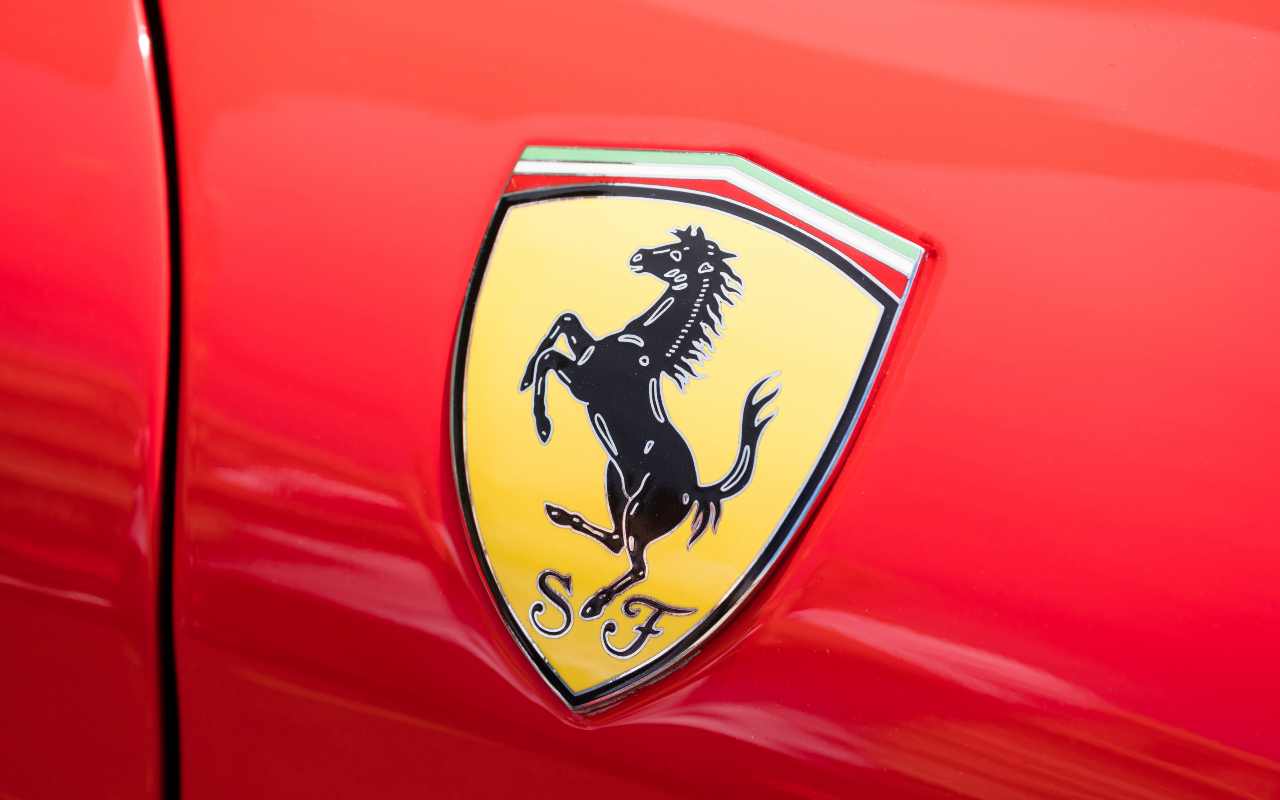 Ferrari (AdobeStock)