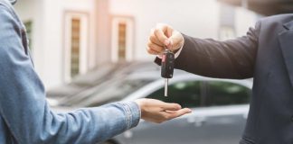 Auto (AdobeStock)