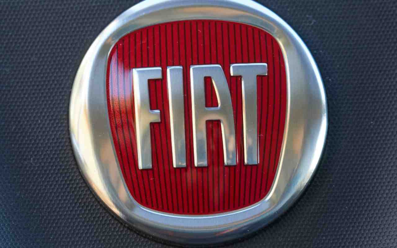 FIAT (AdobeStock)