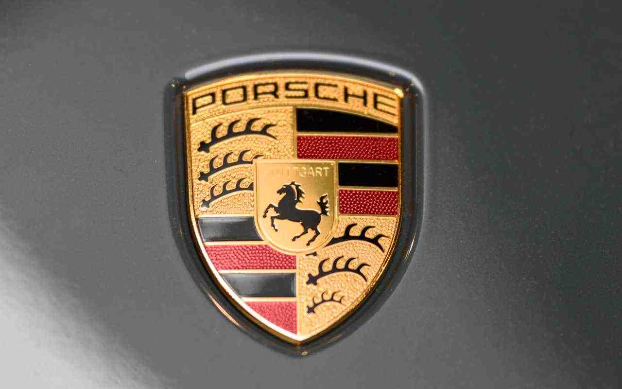 Porsche (Adobe Stock)