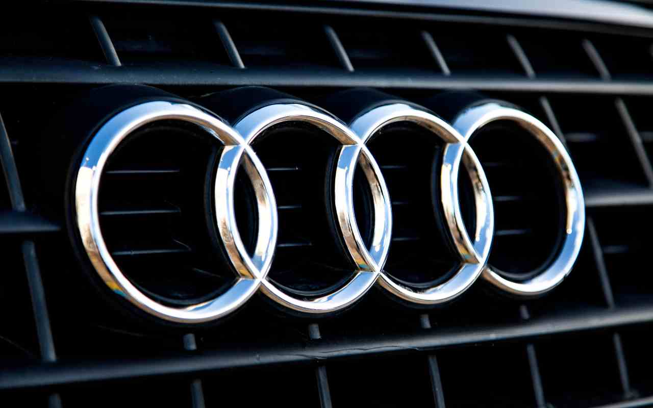 Audi logo (Adobe)