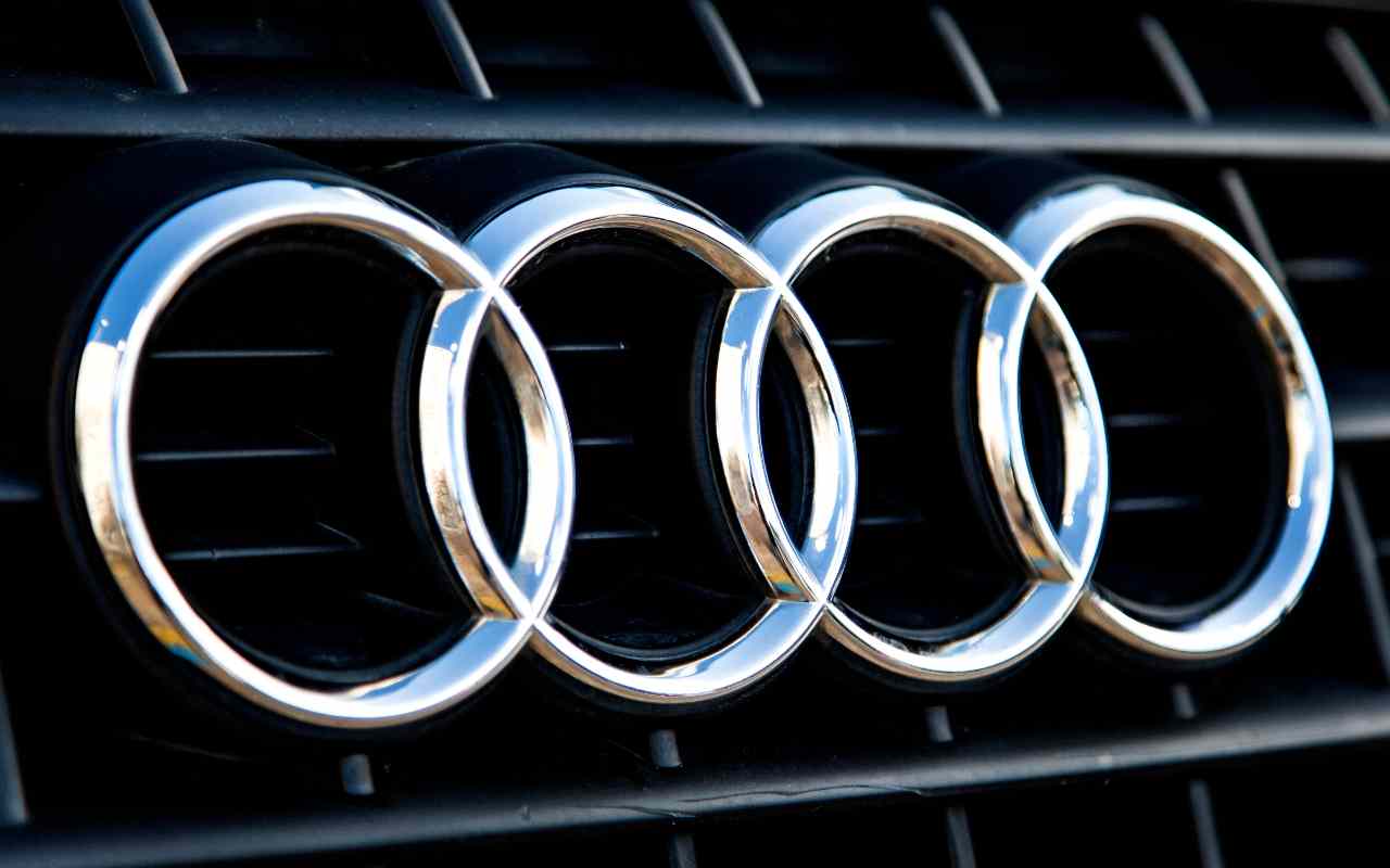 Audi ed un lavaggio assurdo (Adobe Stock)