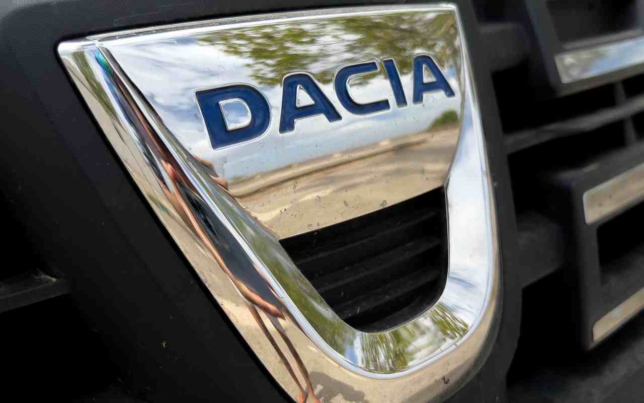 Dacia logo (Adobe)