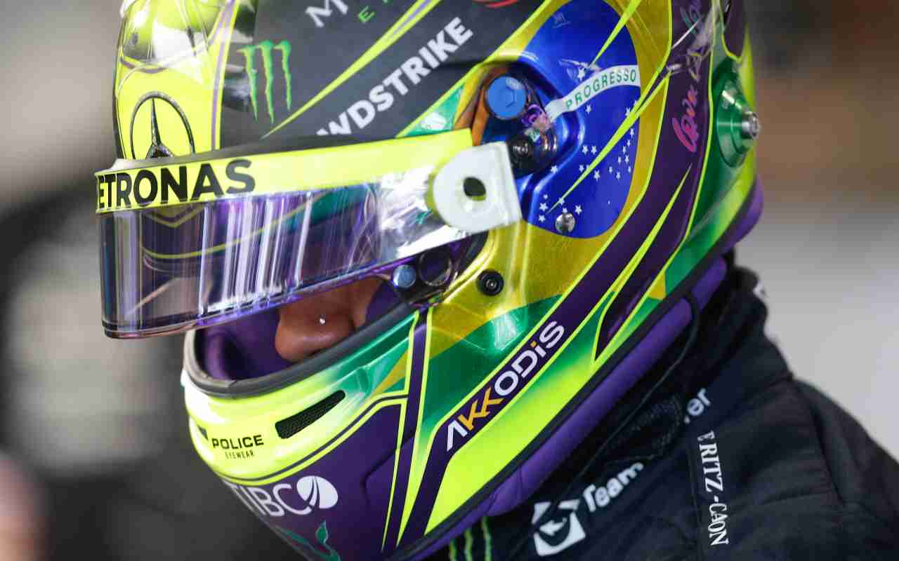 F1 ecco cosa mettono i piloti sotto il casco (ANSA)