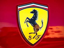 Ferrari (Adobe Stock)