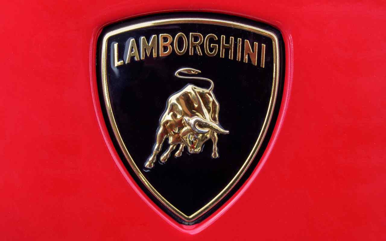 Lamborghini (Adobe Stock)