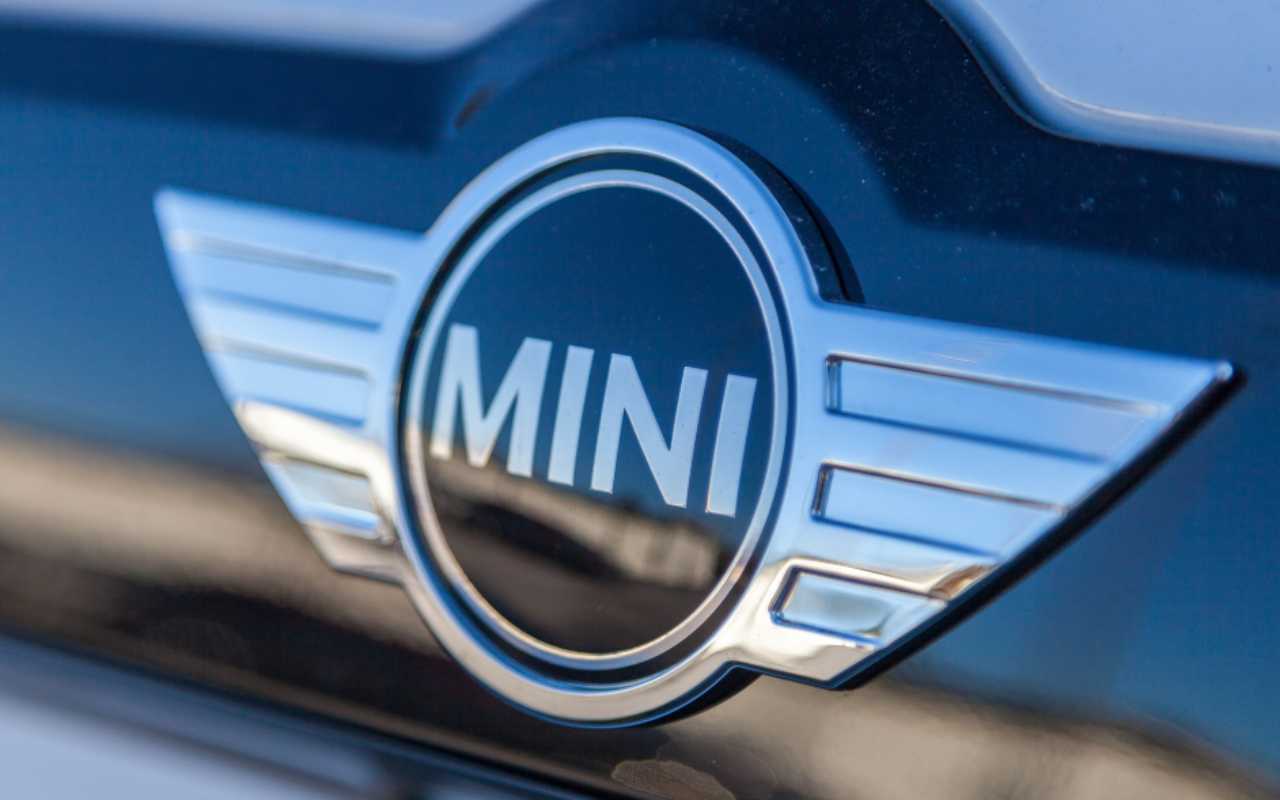 Mini (Adobe)