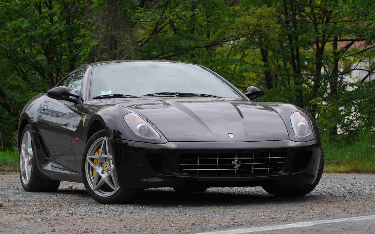 Ferrari 612 Scaglietti (AdobeStock)