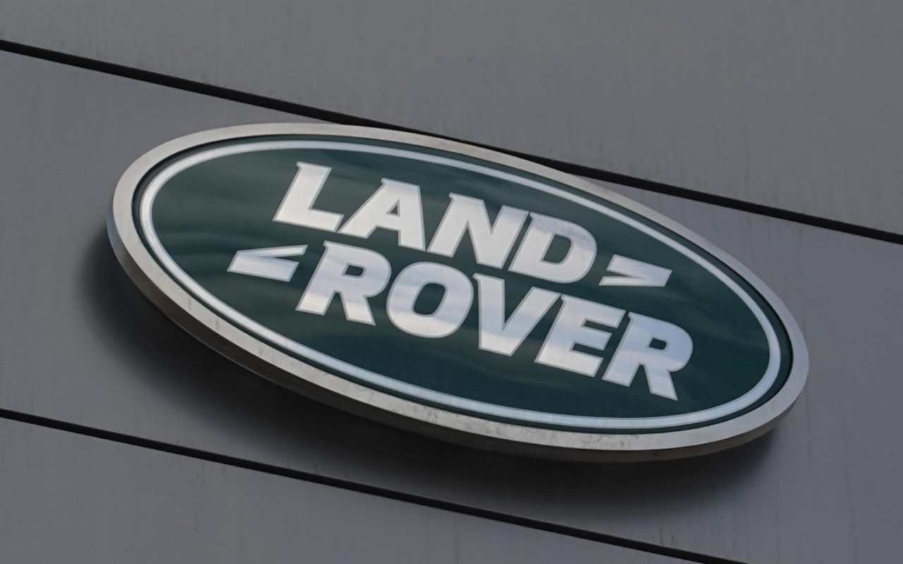 Land Rover ecco chi si occupa dei motori (ANSA)