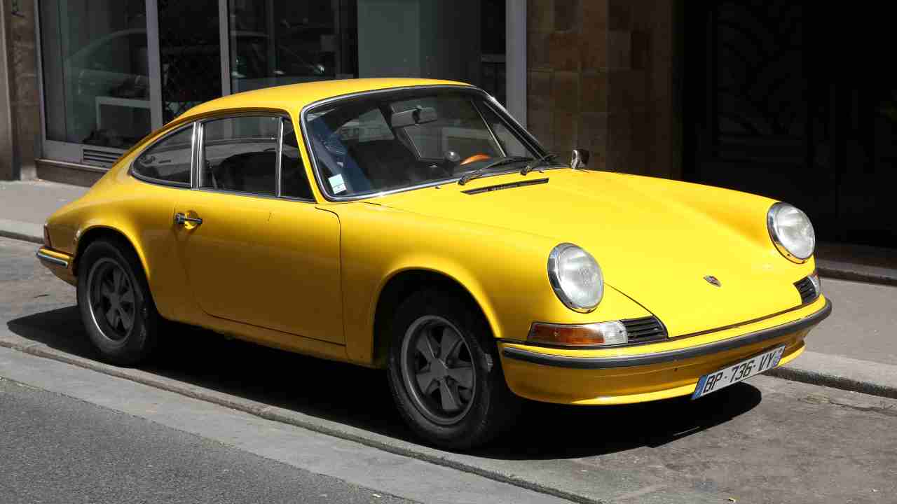 Porsche 911