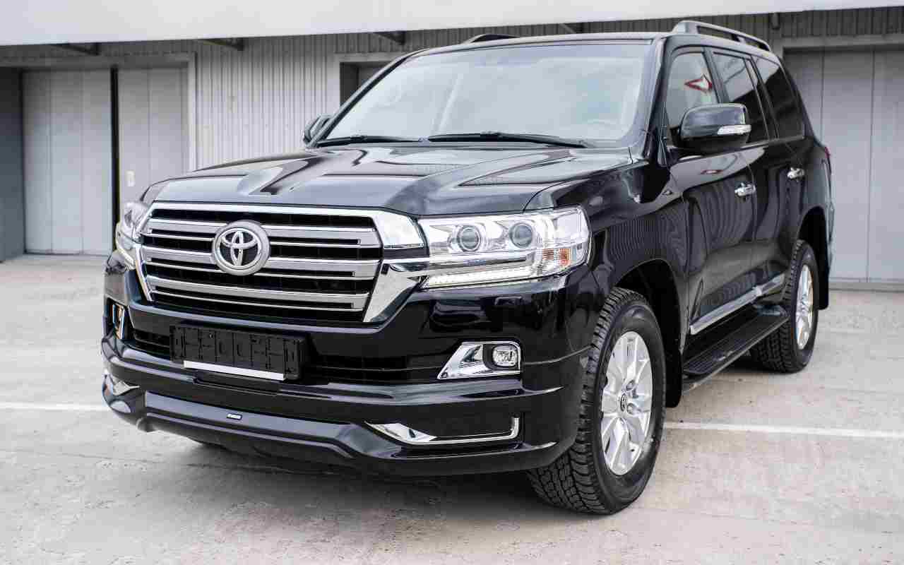 Toyota Land Cruiser