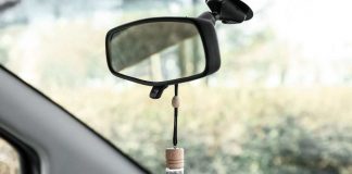 Test: dove metti il deodorante in auto?