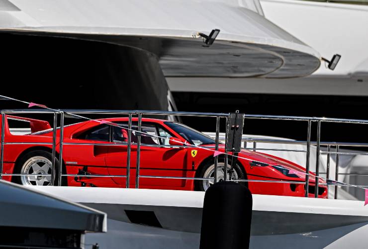 Una magnifica F40 a Monaco