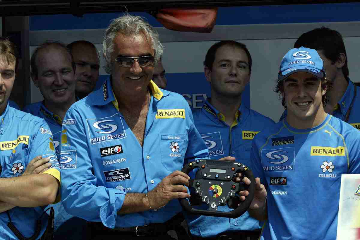 Flavio Briatore e Fernando Alonso nel mirino delle critiche: attacco improvviso