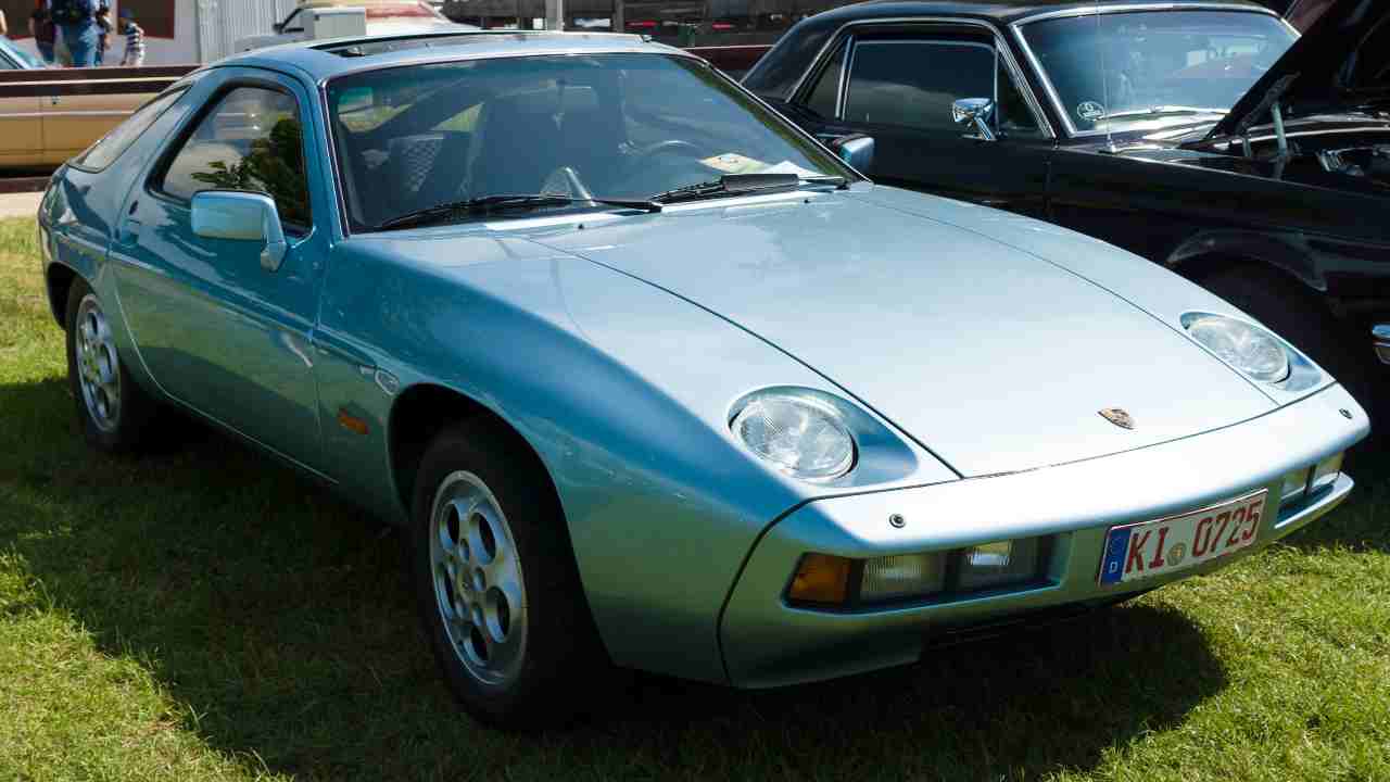 Porsche 928 lavata