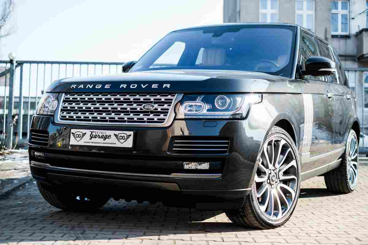 Range Rover che occasione (Pixabay)