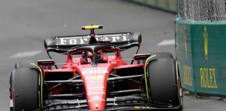 Sainz attacca la Ferrari