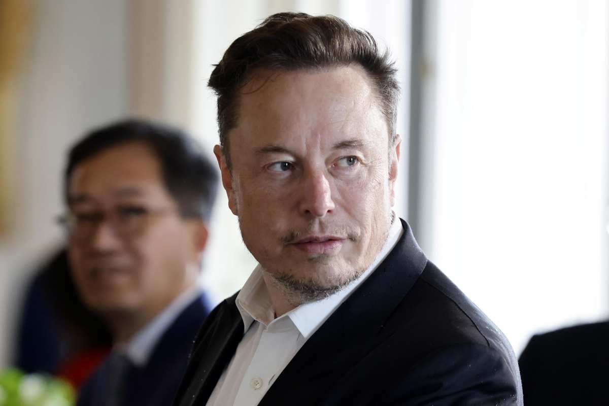 Clamorosa decisione di Elon Musk