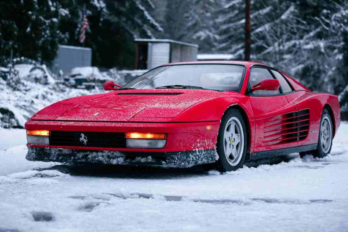 Ferrari, derapate sul ghiaccio