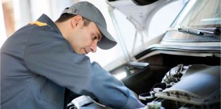 Revisione auto meccanico