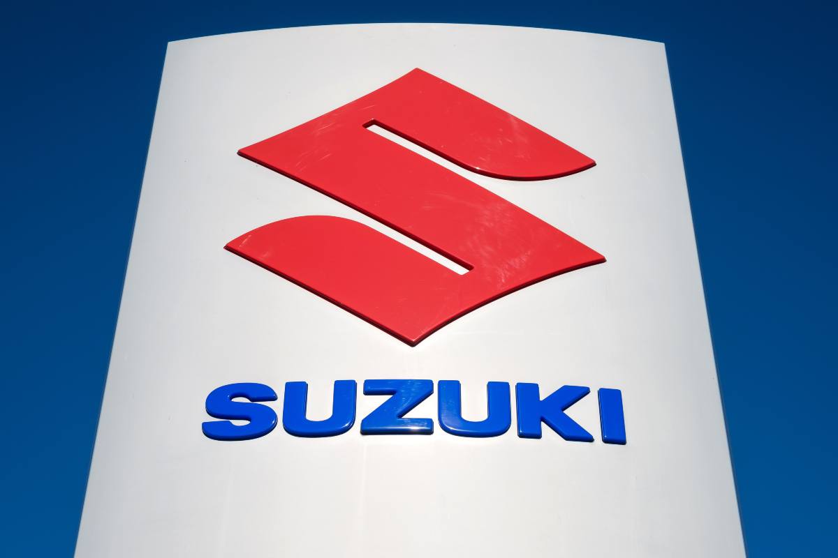Suzuki, furgone con motore superbike