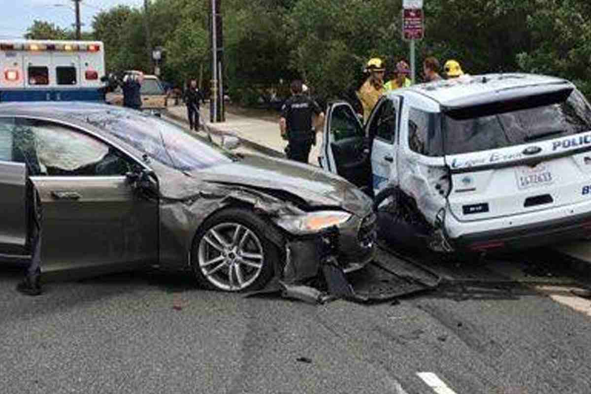 Incidente per una Tesla