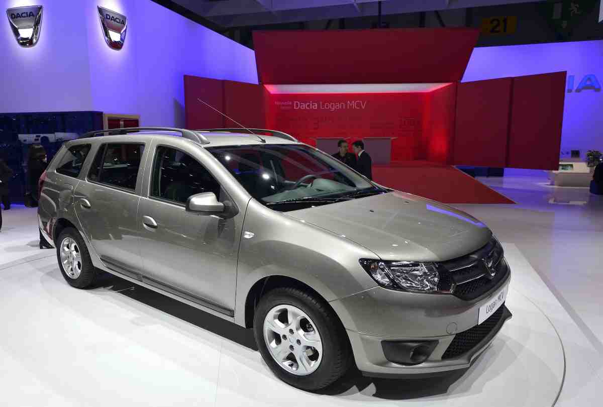 torna dacia logan