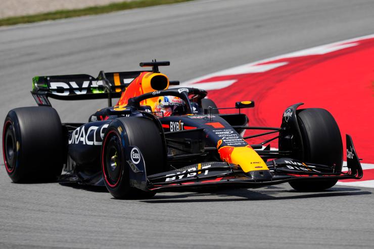 Max Verstappen, cambia la sponsorizzazione