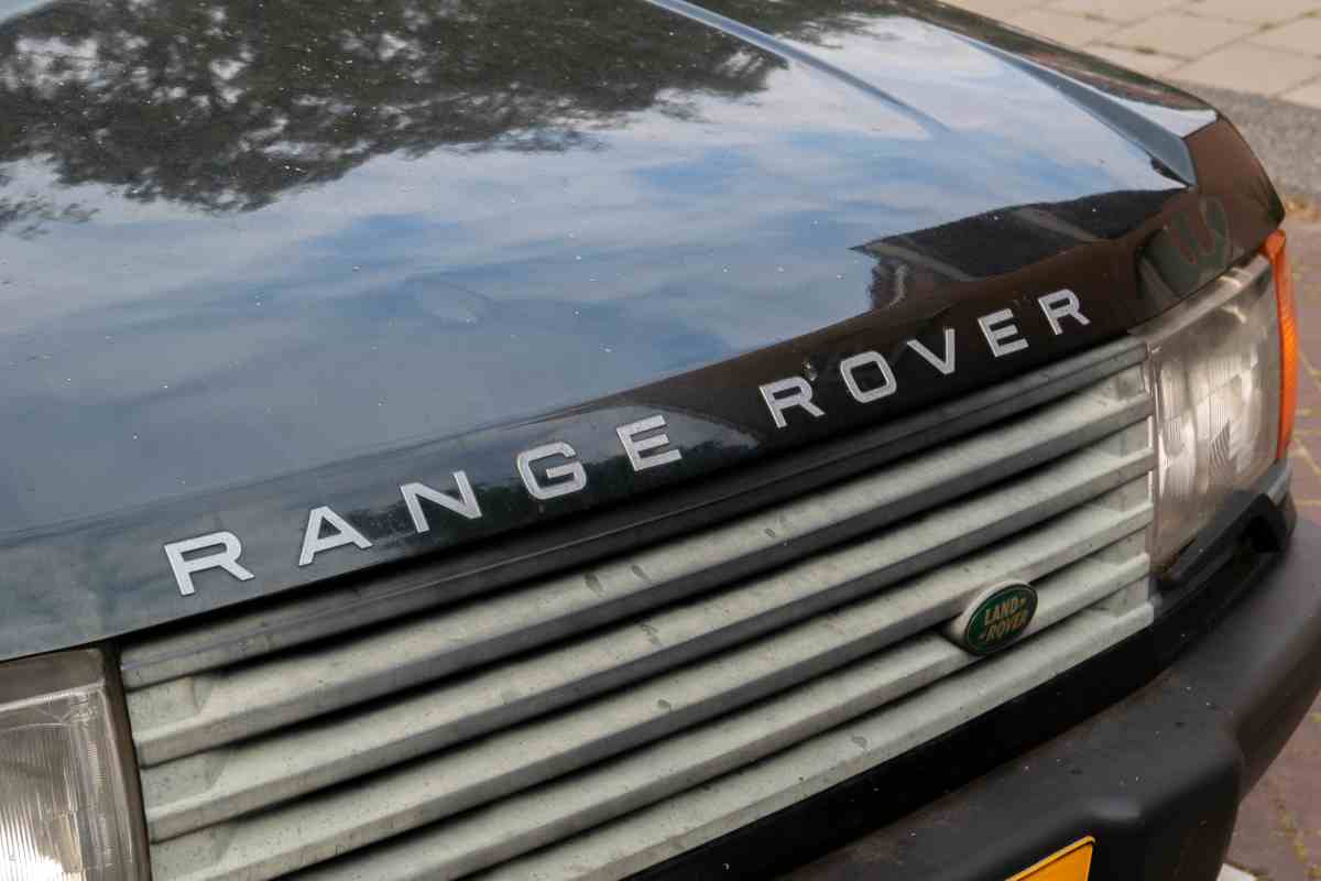 Range Rover, giù il peso su i cavalli