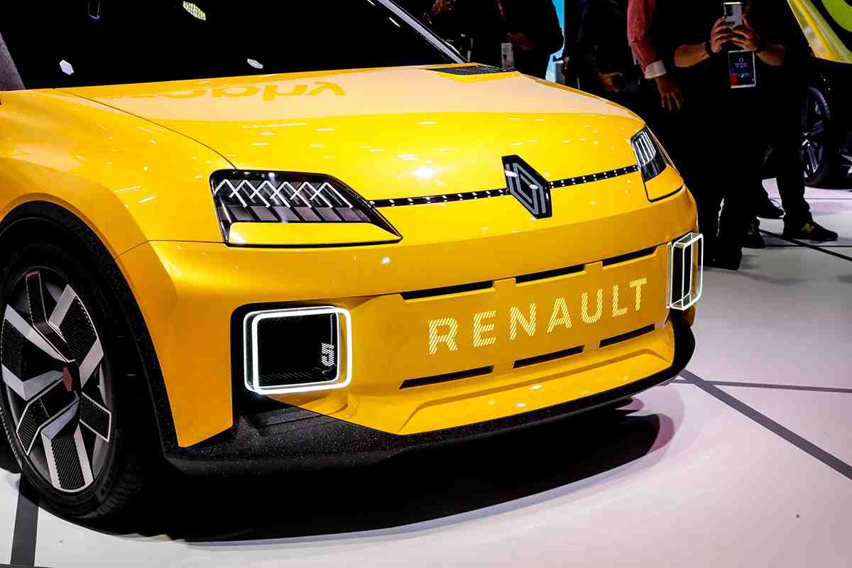 Rivoluzione elettrica Renault