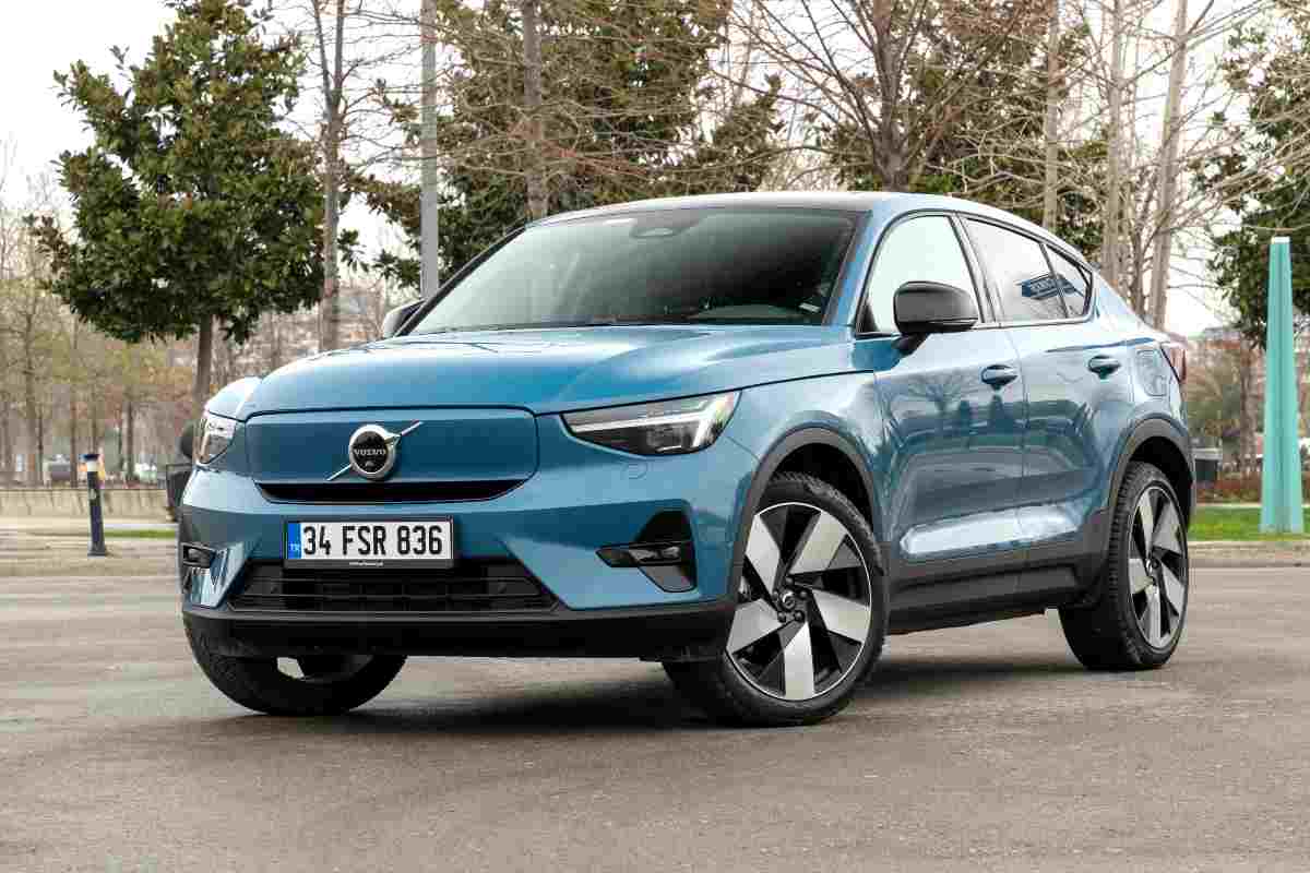 Volvo C40 Recharge, volta definitiva pagina