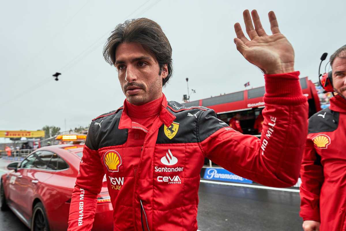 Sainz attacco frontale alla Ferrari