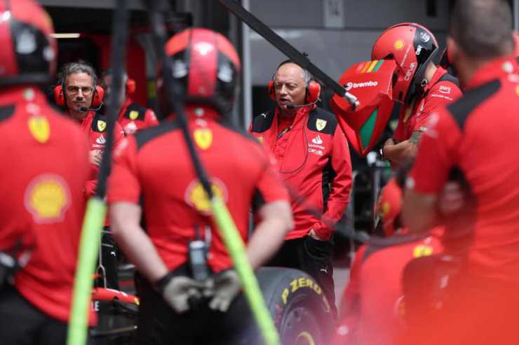 Il direttore sportivo Ferrari lascia il team