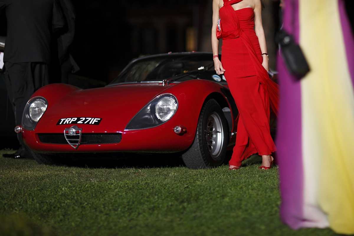 Alfa Romeo nuova supercar 33 Stradale