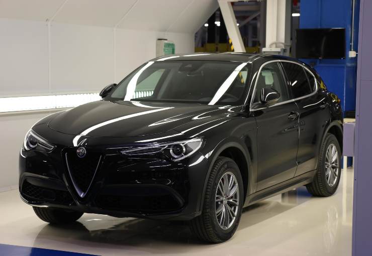 Alfa Romeo Stelvio, boom di vendite