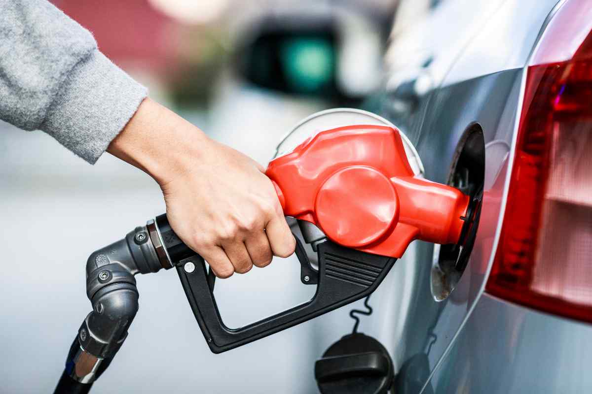 Le auto che consumano più benzina