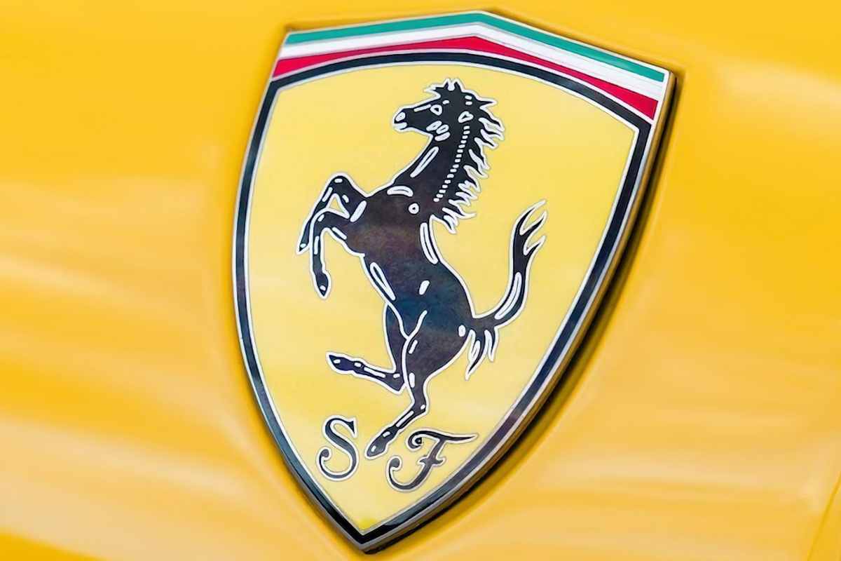 Ferrari distrutta da Youtuber