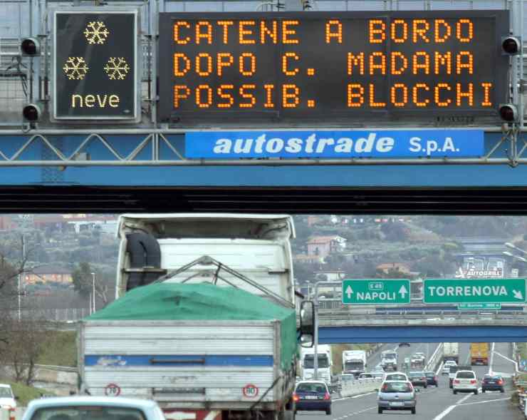 Messaggi luminosi in autostrada