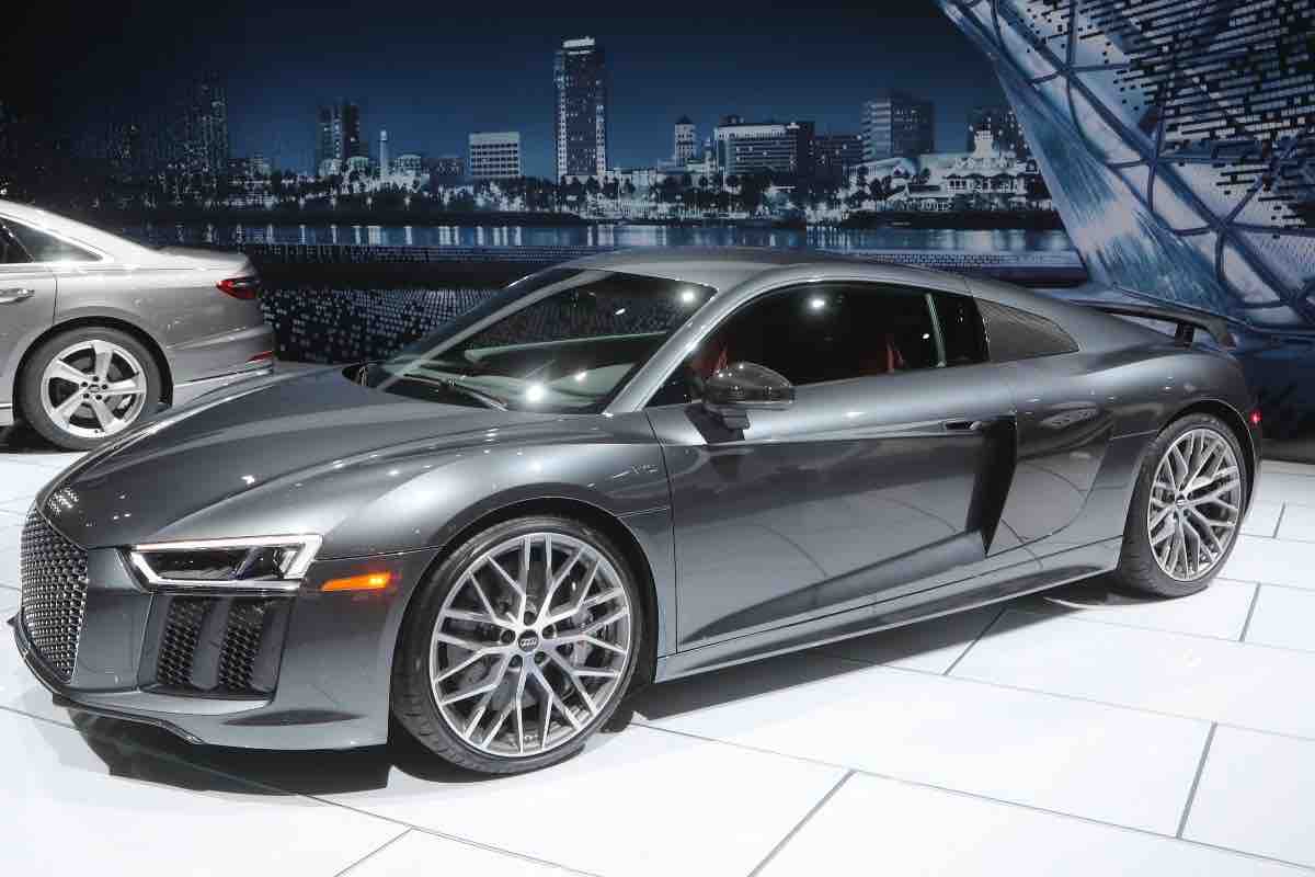 Audi R8 V10