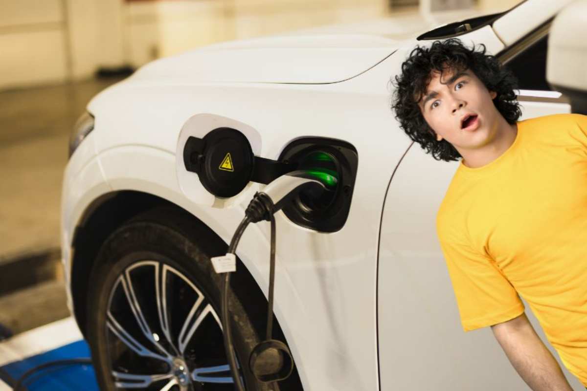 Auto elettrica che notizia