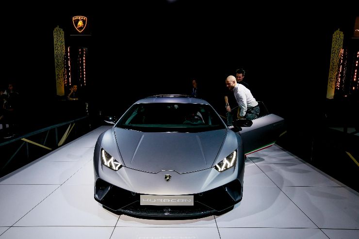 Lamborghini Huracan shock