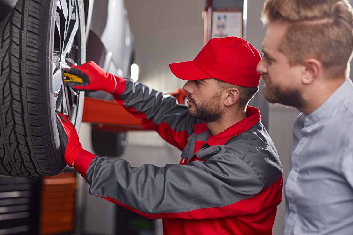 Gomme, come farle durare di più? Ecco alcuni trucchi da usare con la propria auto