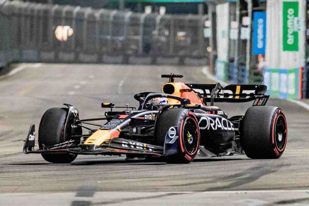 Red Bull disastro a Singapore