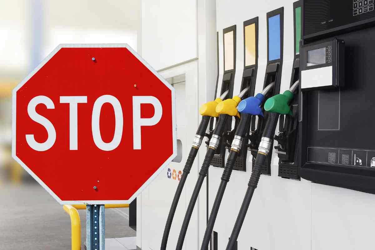 Stop diesel in Italia, la decisione ufficiale: ecco quando partirà