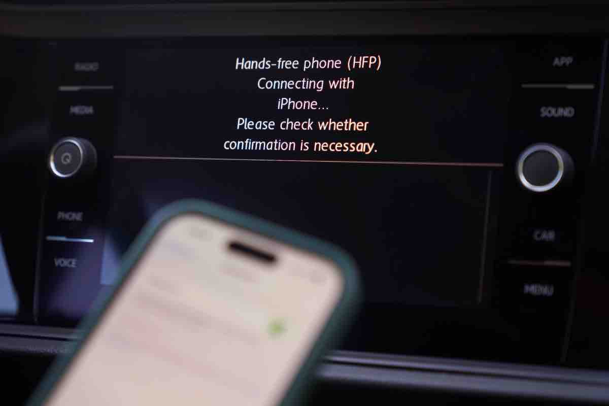 Furto dati sensibili automobili 