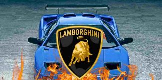 Una Lamborghini prende fuoco, le immagini sono da paura: è tutto distrutto