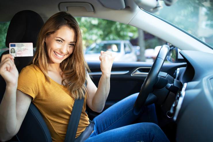 Patente auto, come rinnovarla