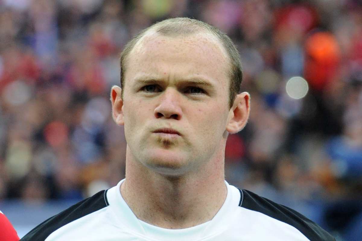 Wayne Rooney prima Auto